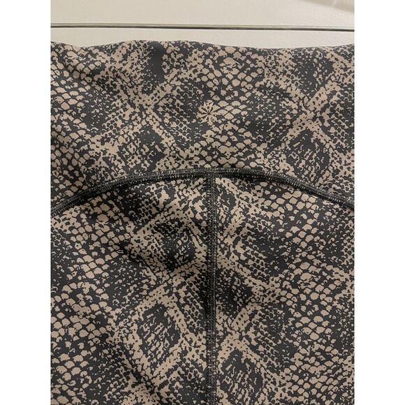 Athleta ULTIMATE STASH POCKET SNAKE 7/8 TIGHT - Picture 6 of 10